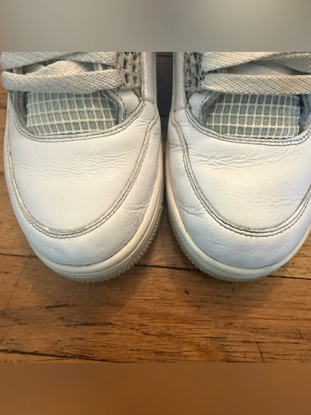 Jordan 4 Retro 